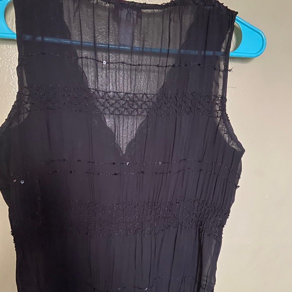 Women’s V-neck top